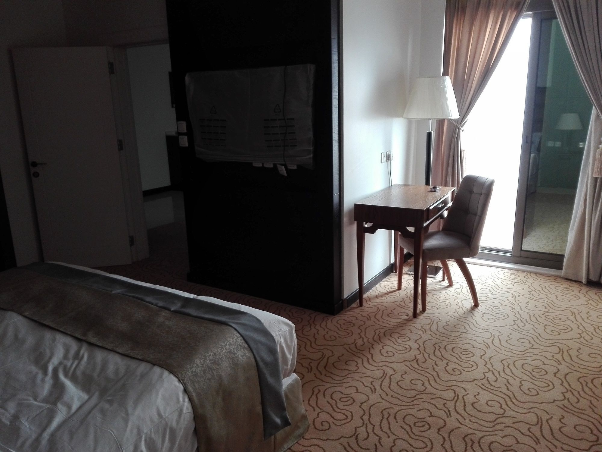 Olian Hotel
